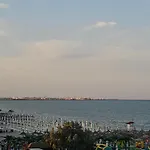 شقة Sunrise Seaview Grand Terrace